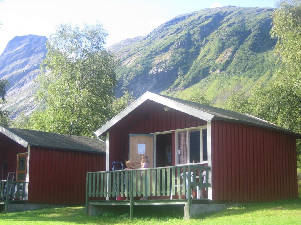 Solvang Camping Hotel Eidsdal Kamer foto